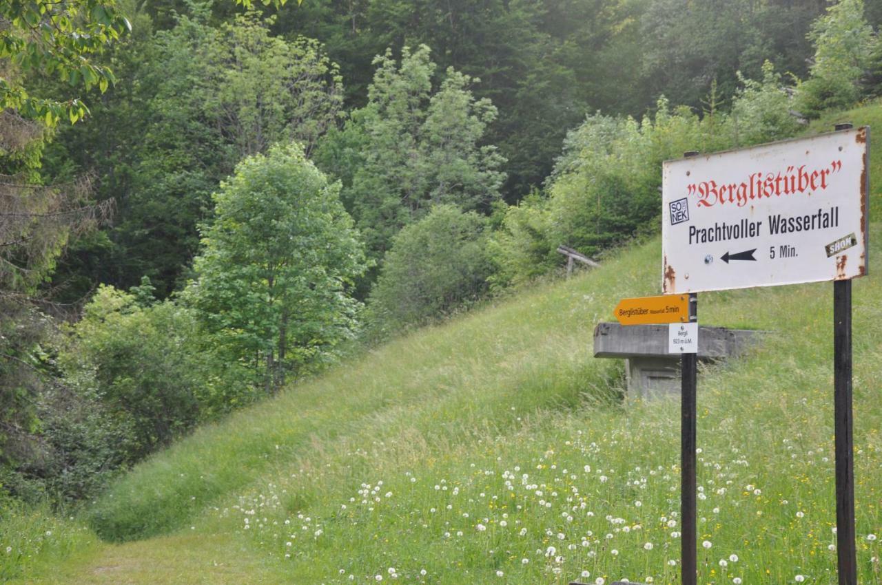 Ferienwohnungen Alter Raaben Rüti Exteriér fotografie
